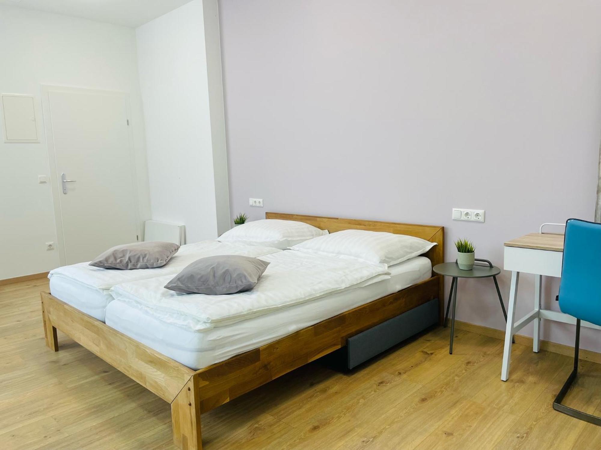 Salon Des Fleurs Linz-Landstrasse Lejlighed Eksteriør billede